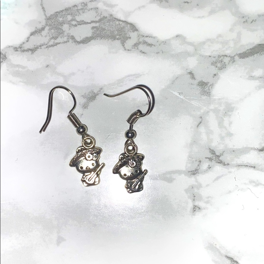 Hello Kitty Sombrero Earings